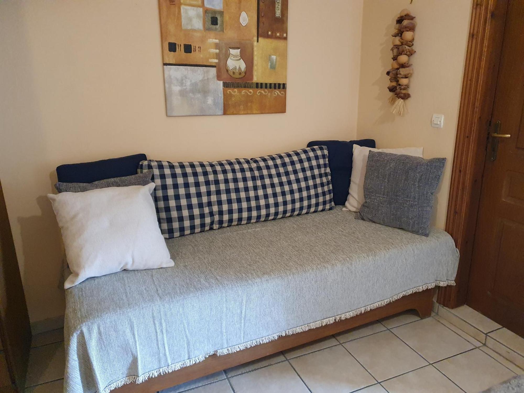 Semeli Guesthouse Karpenisi Bagian luar foto