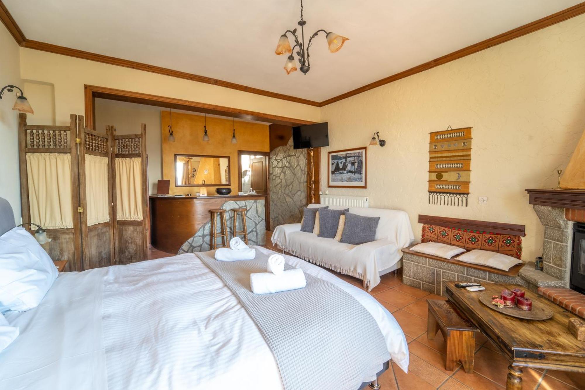 Semeli Guesthouse Karpenisi Bagian luar foto